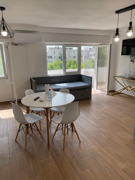 Berceni, Aleea Tomesti, garsoniera,